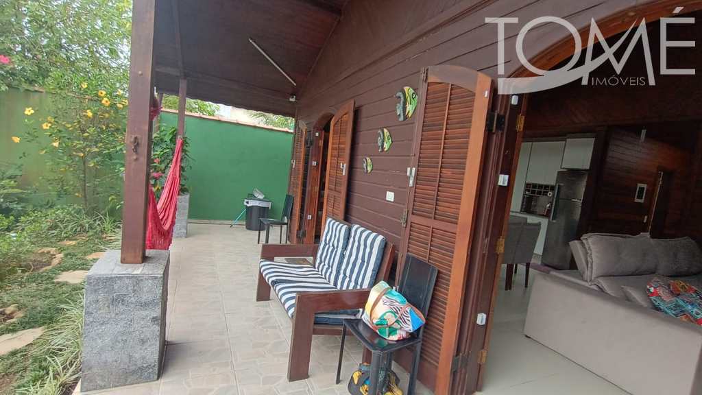 Casa em Bertioga, no bairro Indaiá