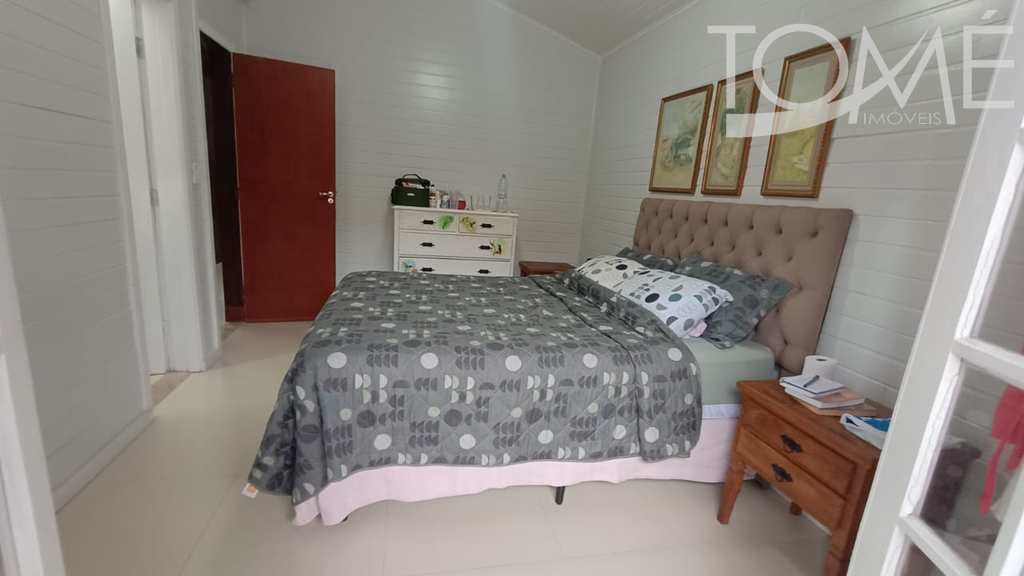 Casa em Bertioga, no bairro Indaiá