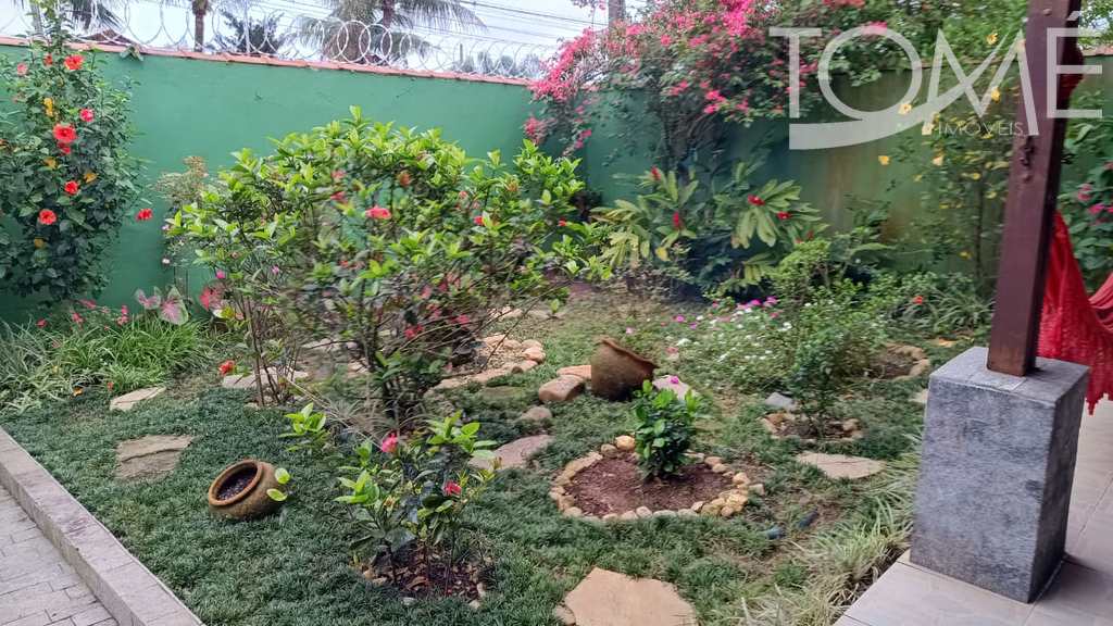 Casa em Bertioga, no bairro Indaiá