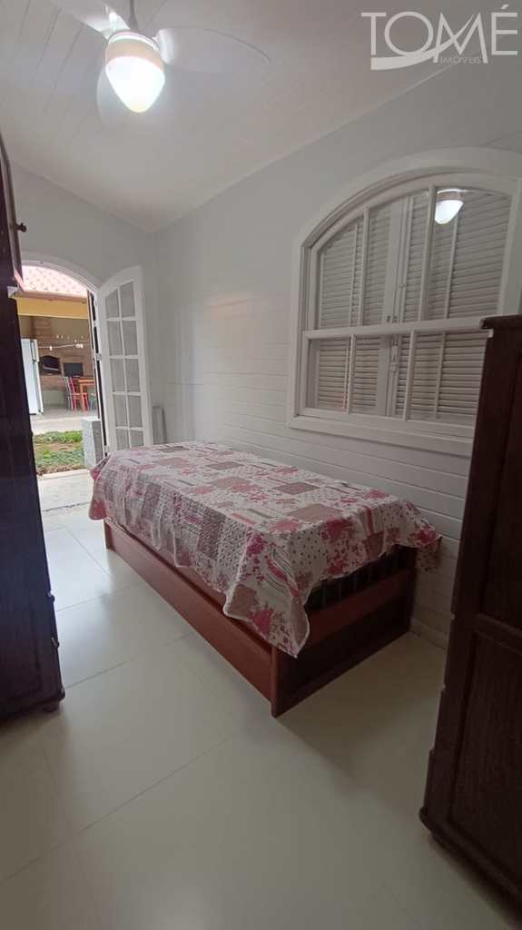 Casa em Bertioga, no bairro Indaiá