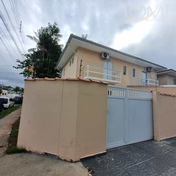 Sobrado em Bertioga, bairro Centro