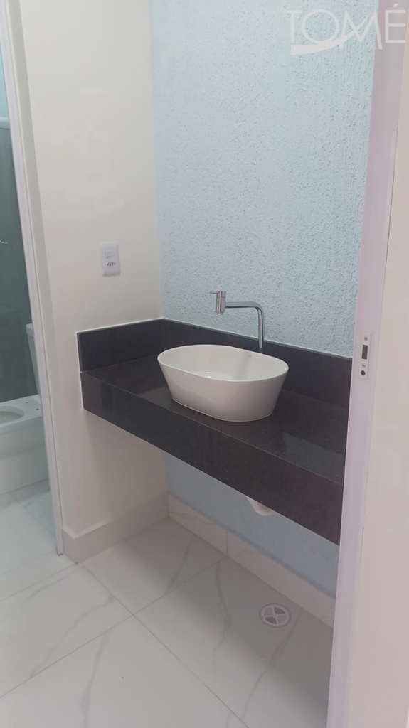 Casa em Bertioga, no bairro Maitinga