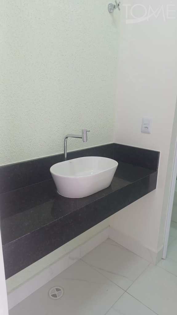 Casa em Bertioga, no bairro Maitinga