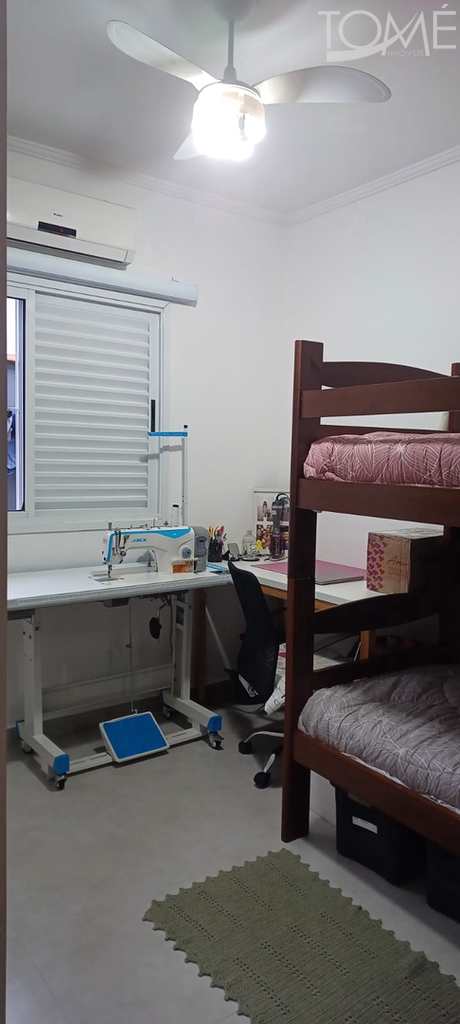 Casa em Bertioga, no bairro Centro