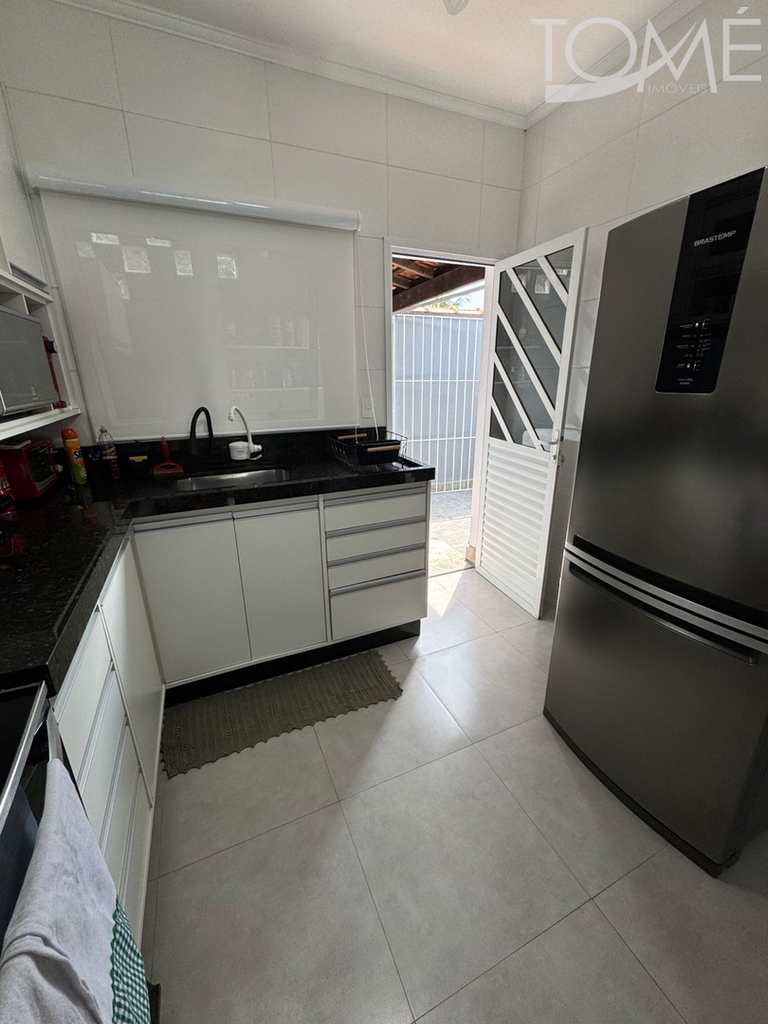 Casa em Bertioga, no bairro Centro
