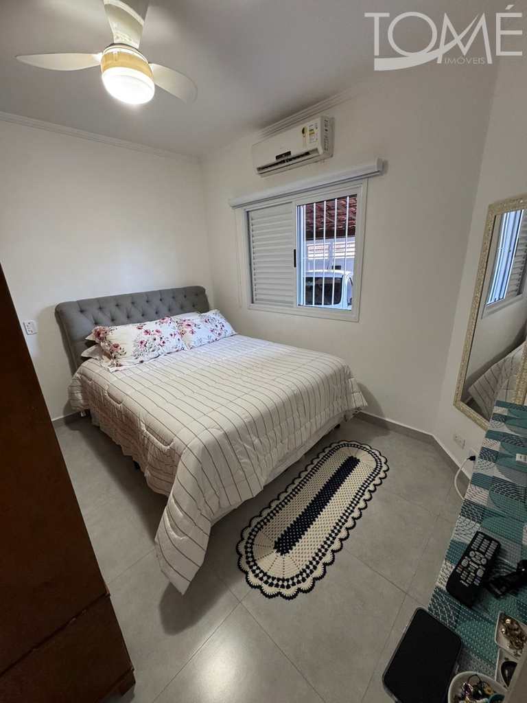 Casa em Bertioga, no bairro Centro