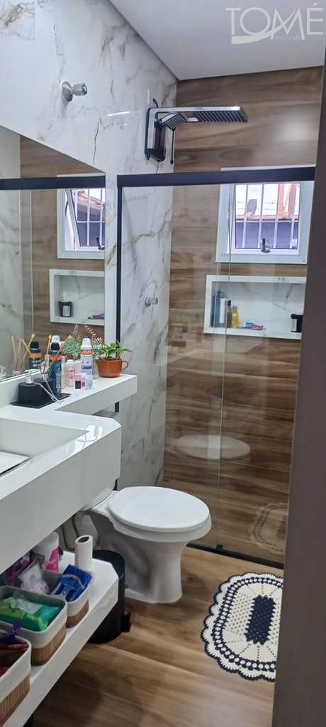 Casa em Bertioga, no bairro Centro