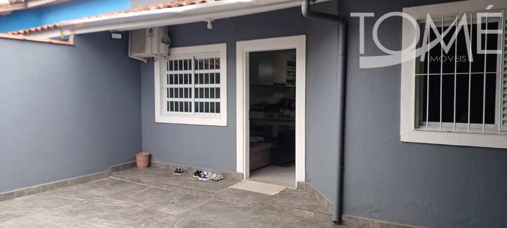 Casa em Bertioga, no bairro Centro