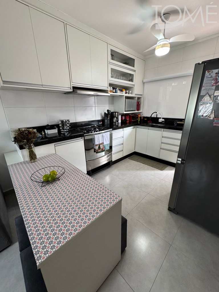 Casa em Bertioga, no bairro Centro