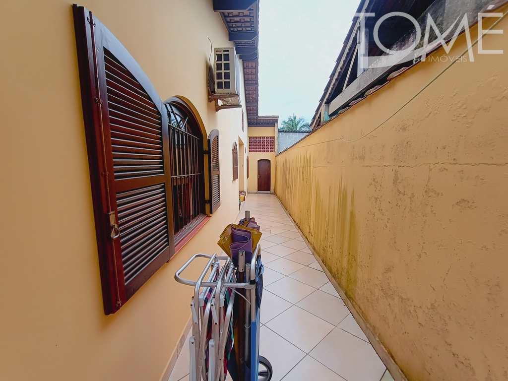 Casa em Bertioga, no bairro Vista Linda