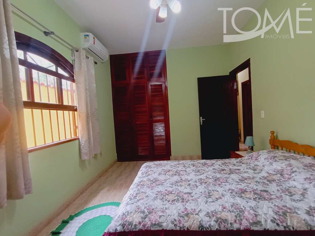 Casa em Bertioga, no bairro Vista Linda