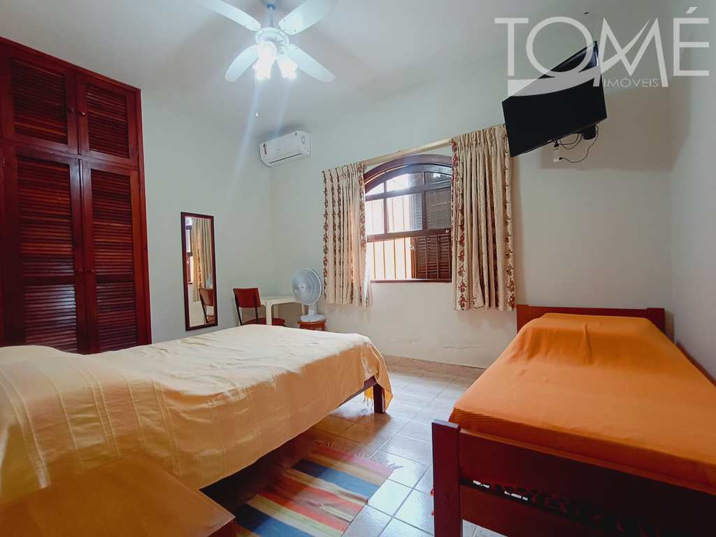 Casa em Bertioga, no bairro Vista Linda