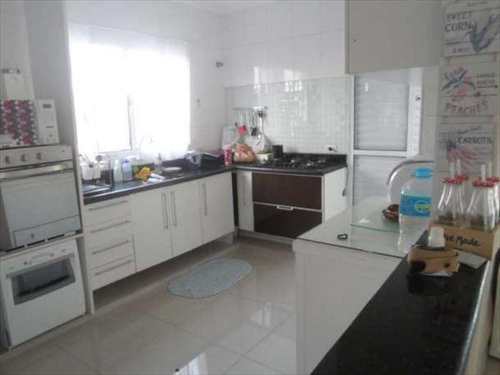 Sobrado, código 10832 em São Vicente, bairro Planalto Bela Vista