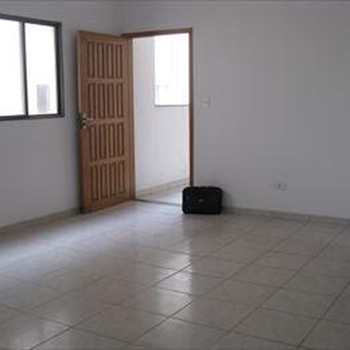 Apartamento em São Vicente, bairro Parque São Vicente