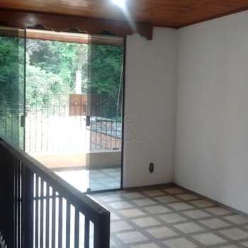 Casa em Juquitiba, bairro Palmeiras