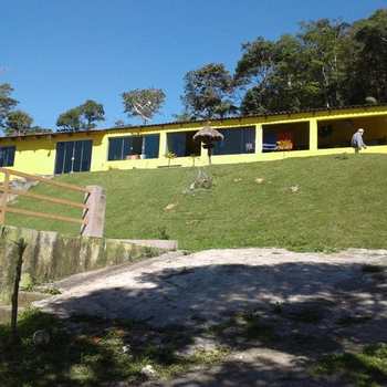Chácara em Juquitiba, bairro Barnabés