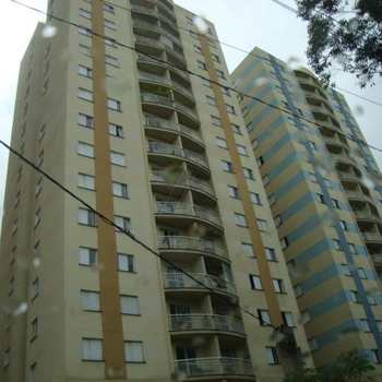 Apartamento em Taboão da Serra, bairro Chácara Agrindus