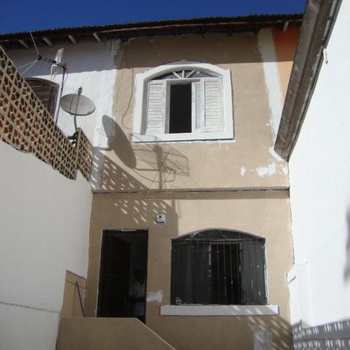 Sobrado em Taboão da Serra, bairro Jardim São Miguel