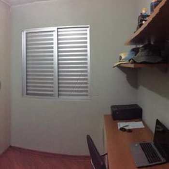 Apartamento em Taboão da Serra, bairro Jardim Caner