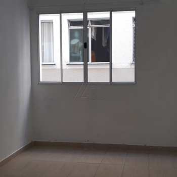 Apartamento em Taboão da Serra, bairro Parque Marabá