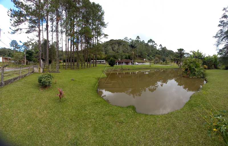 Chácara em Juquitiba, no bairro Barnabés