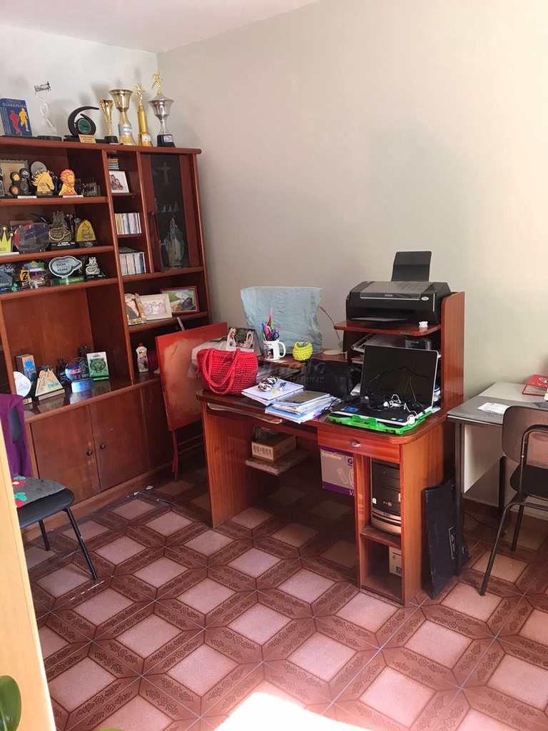 Sobrado em Mogi das Cruzes, no bairro Mogi Moderno