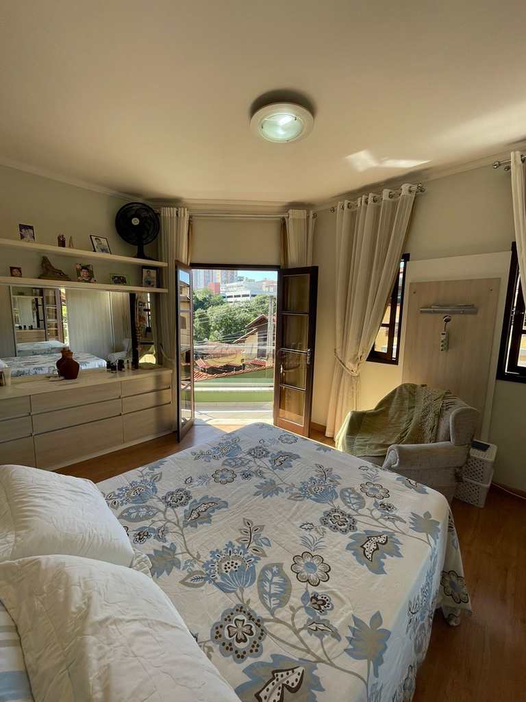 Sobrado em Mogi das Cruzes, no bairro Parque Santana