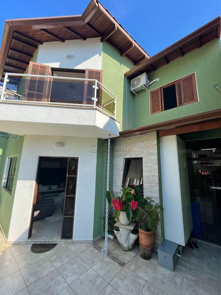 Sobrado em Mogi das Cruzes, no bairro Parque Santana