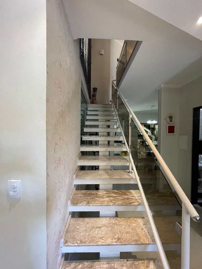 Sobrado em Mogi das Cruzes, no bairro Parque Santana