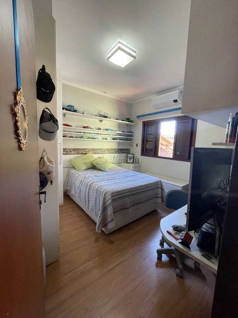 Sobrado em Mogi das Cruzes, no bairro Parque Santana