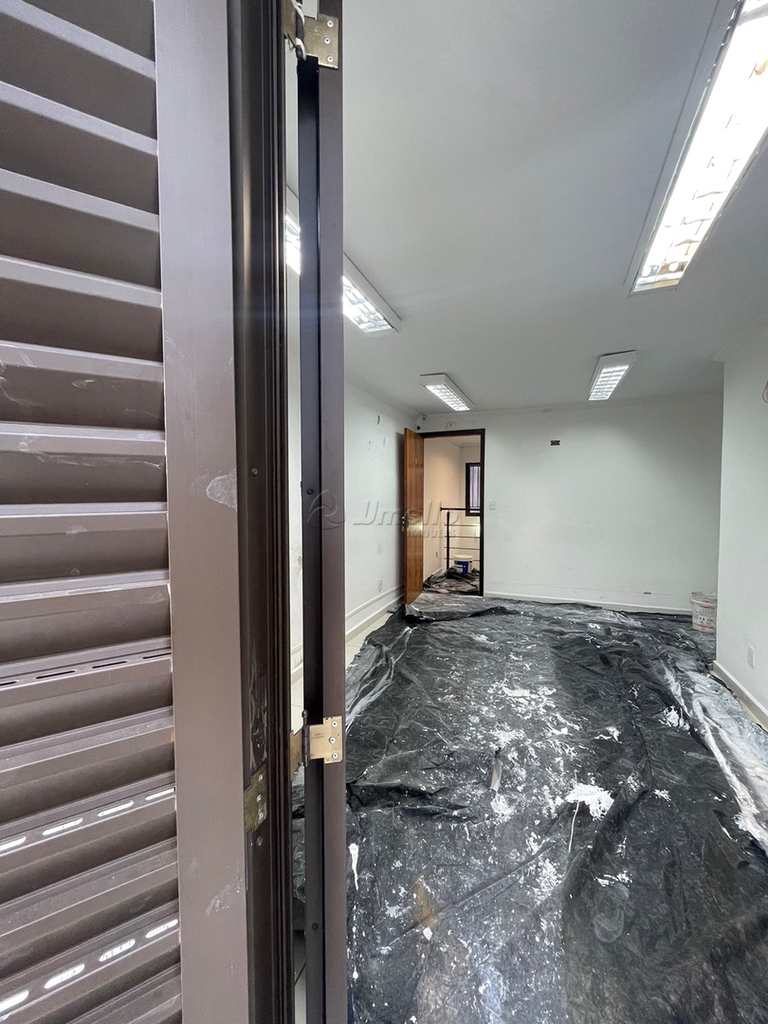 Prédio Comercial em Mogi das Cruzes, no bairro Centro
