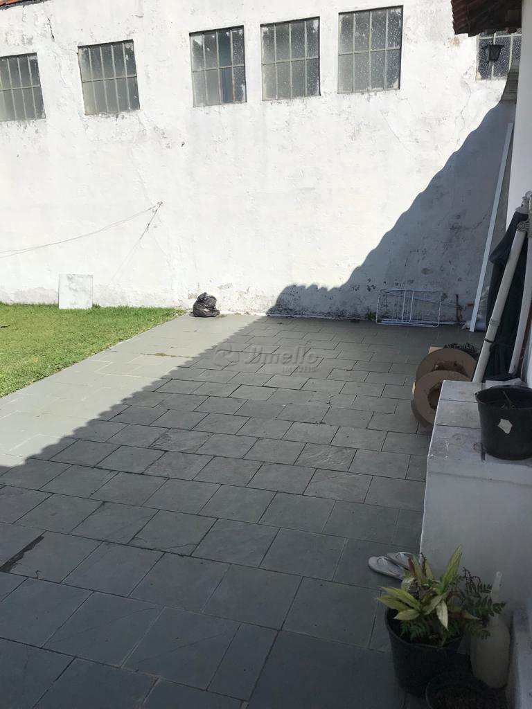 Casa em Mogi das Cruzes, no bairro Vila Industrial