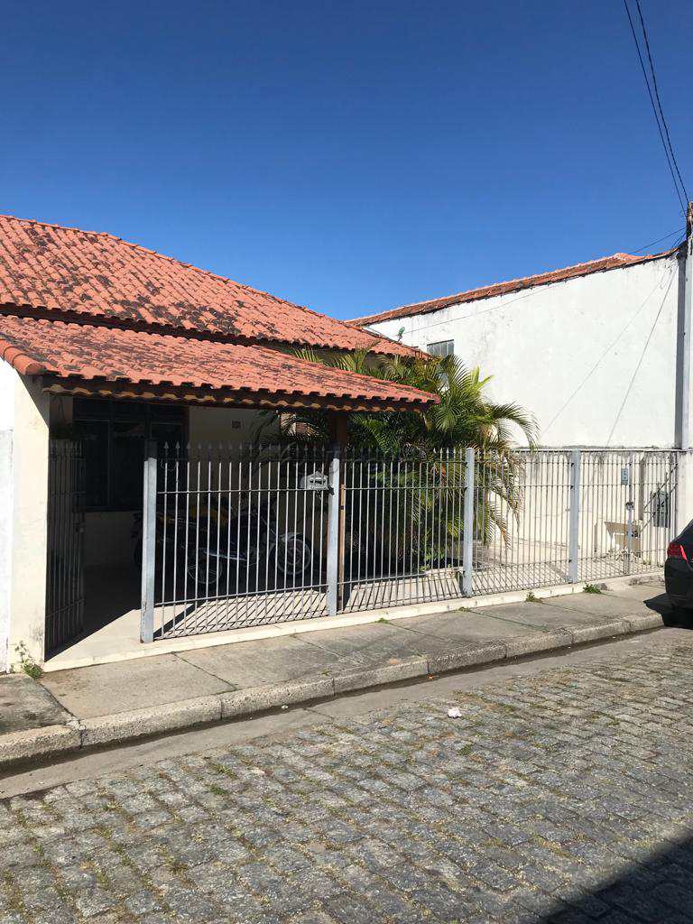 Casa em Mogi das Cruzes, no bairro Vila Industrial