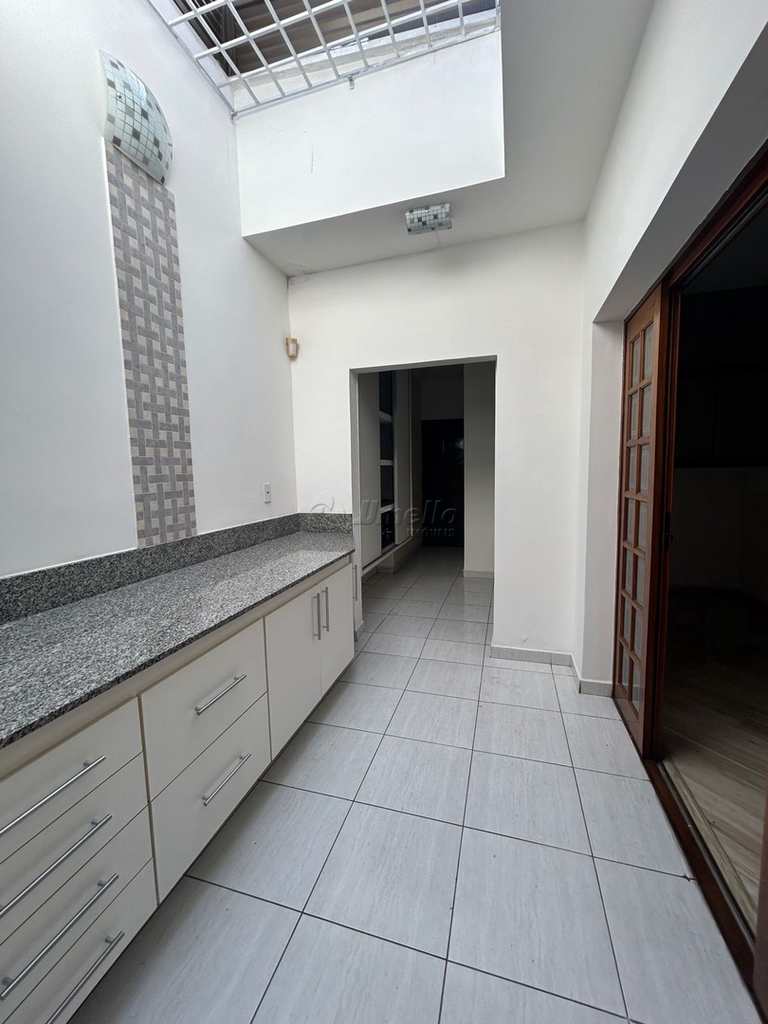 Casa Comercial em Mogi das Cruzes, no bairro Centro