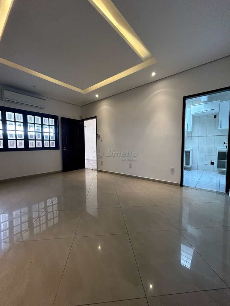 Casa Comercial em Mogi das Cruzes, no bairro Centro