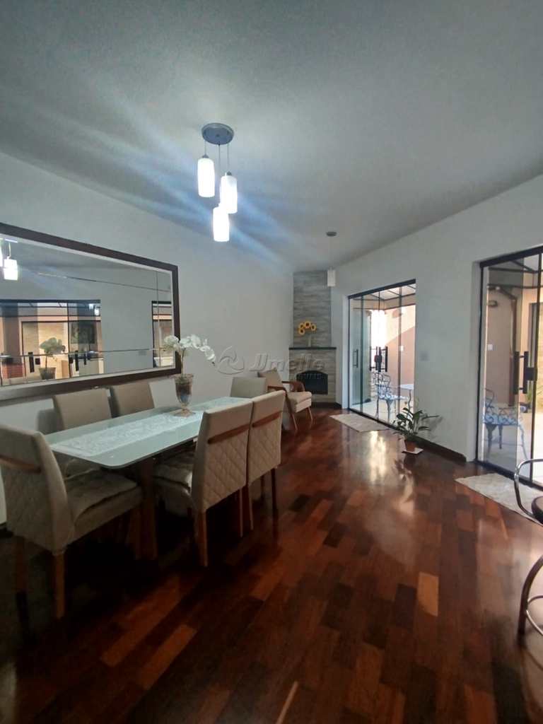 Sobrado em Mogi das Cruzes, no bairro Parque Santana