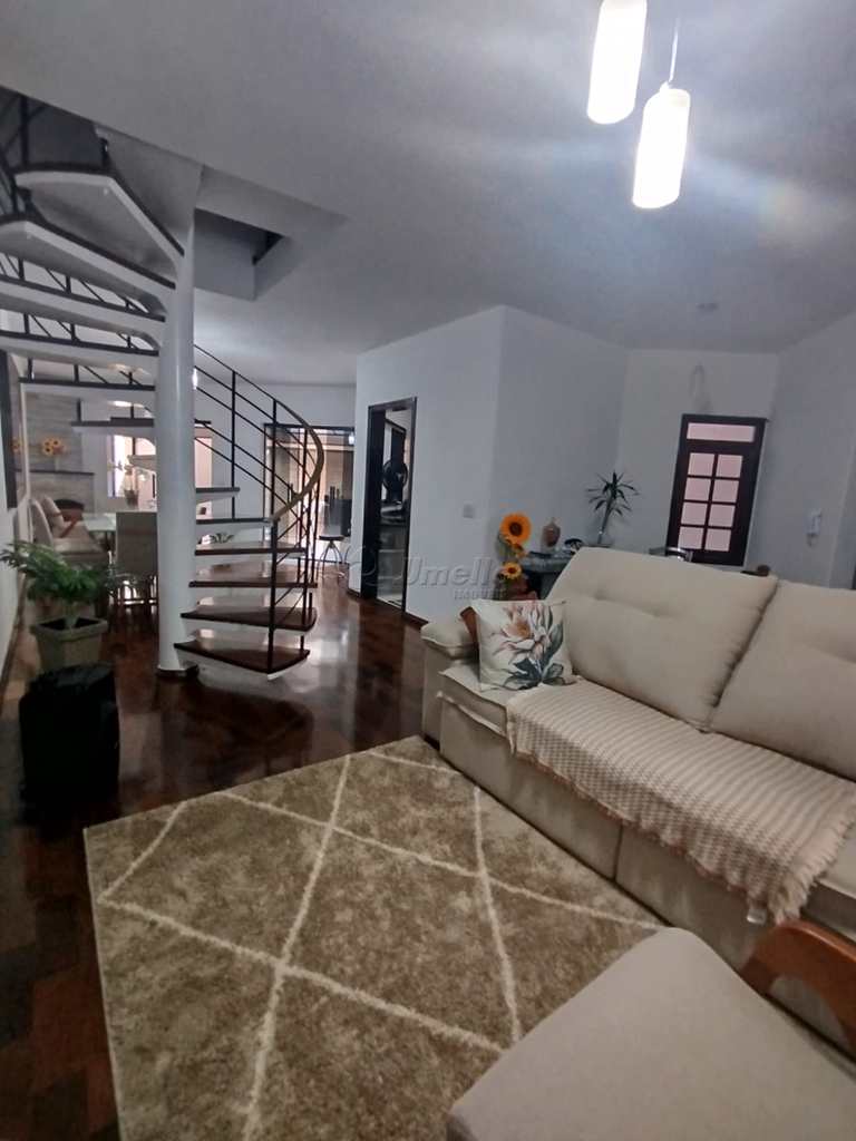 Sobrado em Mogi das Cruzes, no bairro Parque Santana