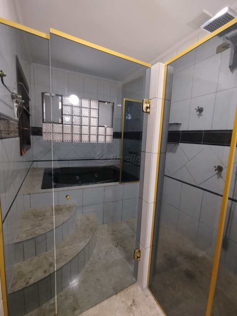 Sobrado em Mogi das Cruzes, no bairro Vila Cecília