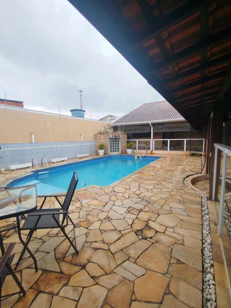 Sobrado em Mogi das Cruzes, no bairro Vila Cecília