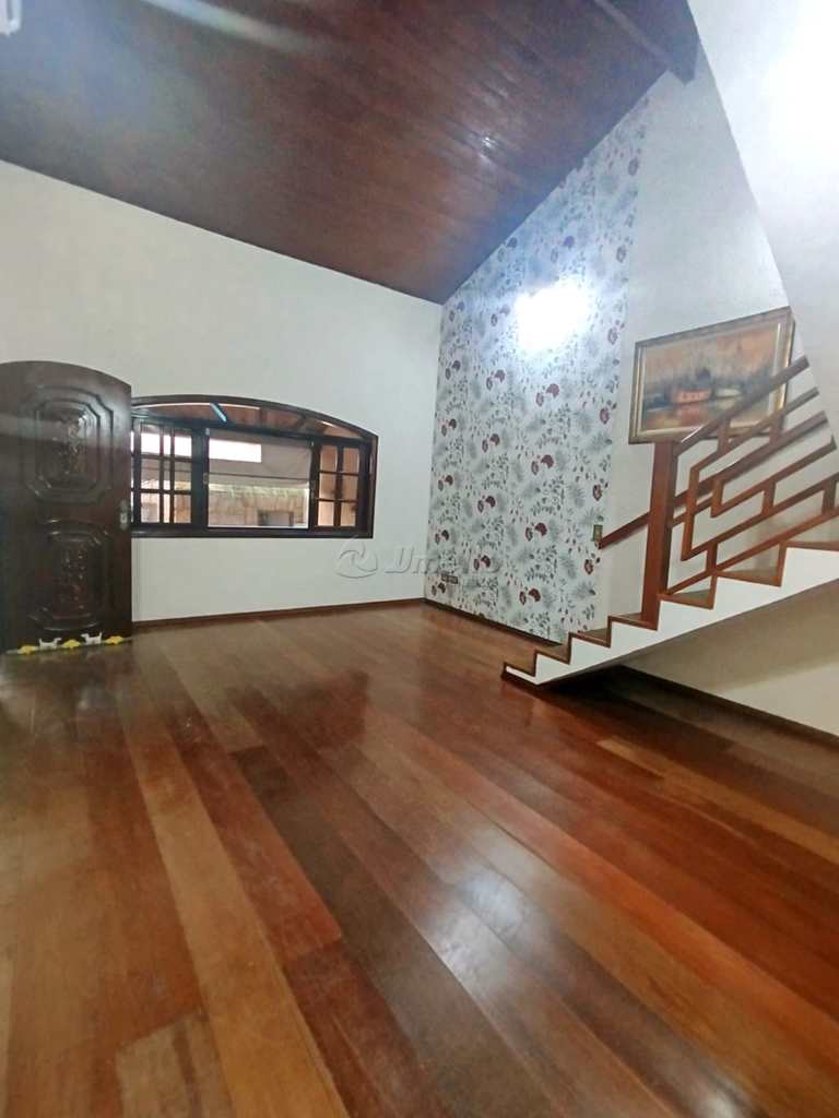 Sobrado em Mogi das Cruzes, no bairro Vila Cecília