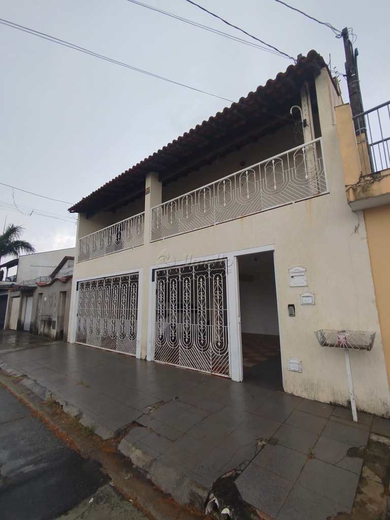 Sobrado em Mogi das Cruzes, no bairro Vila Cecília