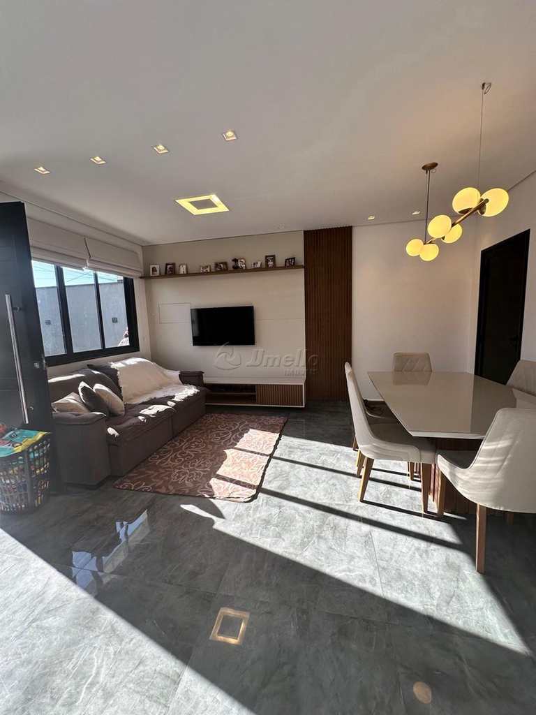 Sobrado em Mogi das Cruzes, no bairro Villa DI Cesar