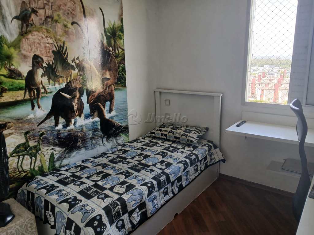 Apartamento em Mogi das Cruzes, no bairro Jardim Marica