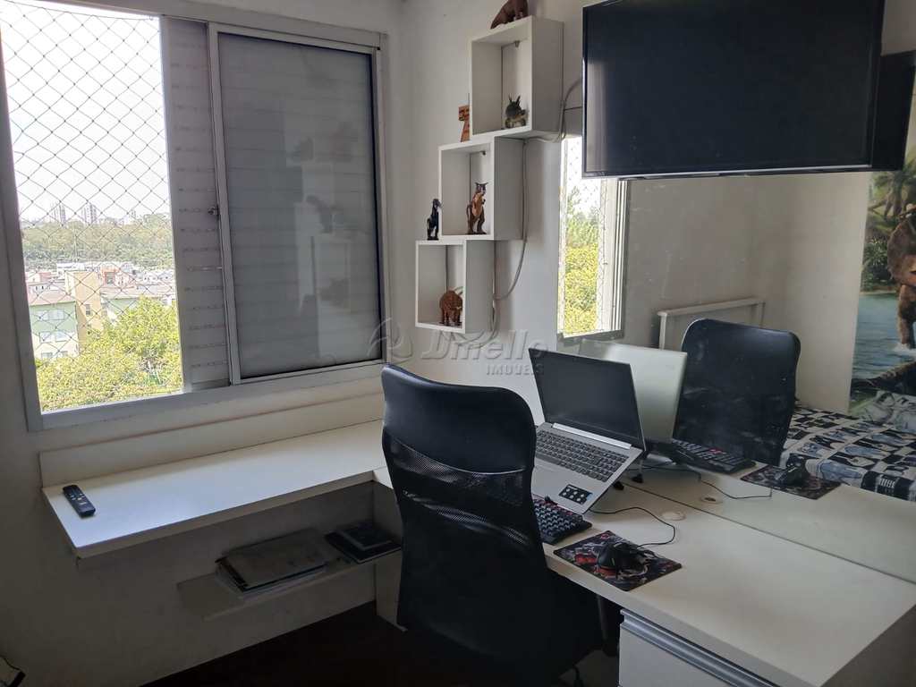 Apartamento em Mogi das Cruzes, no bairro Jardim Marica