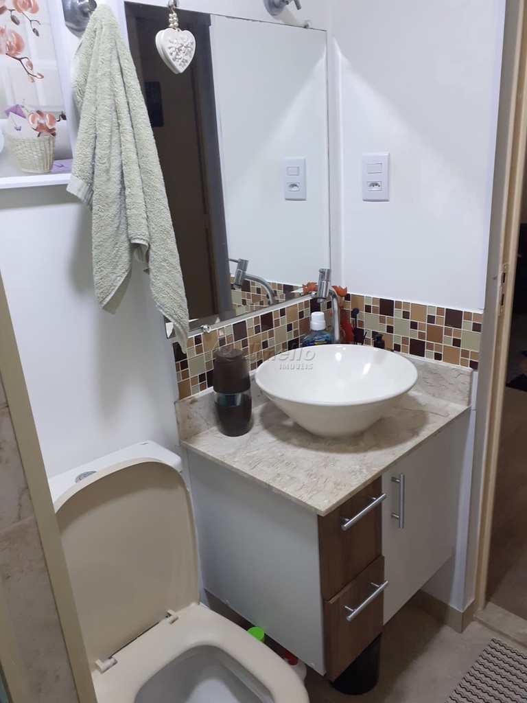 Apartamento em Mogi das Cruzes, no bairro Jardim Marica