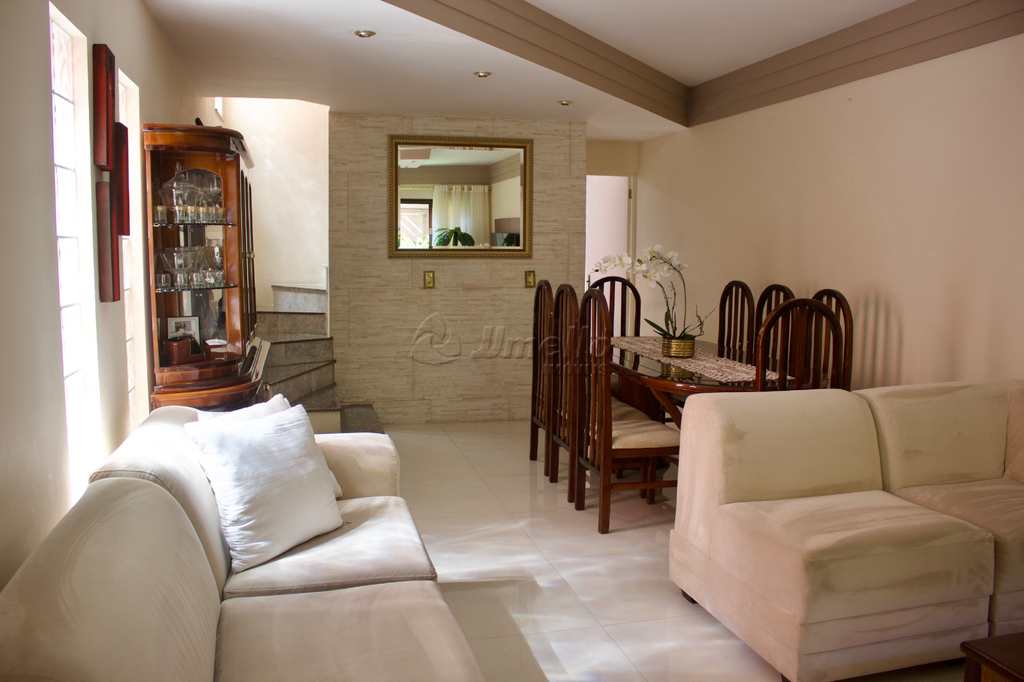 Sobrado em Mogi das Cruzes, no bairro Parque Santana