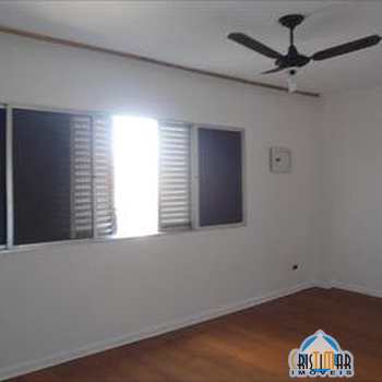 Apartamento em Praia Grande, bairro Boqueirão