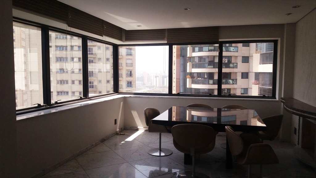 Apartamento em São Paulo, no bairro Paraíso do Morumbi