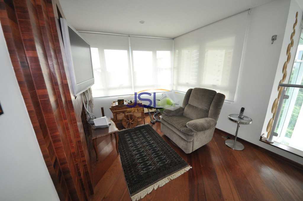 Apartamento em São Paulo, no bairro Jardim Morumbi