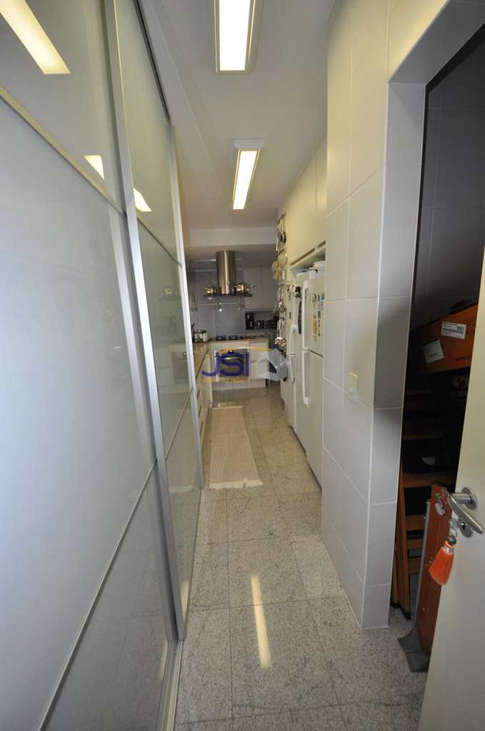 Apartamento em São Paulo, no bairro Jardim Morumbi